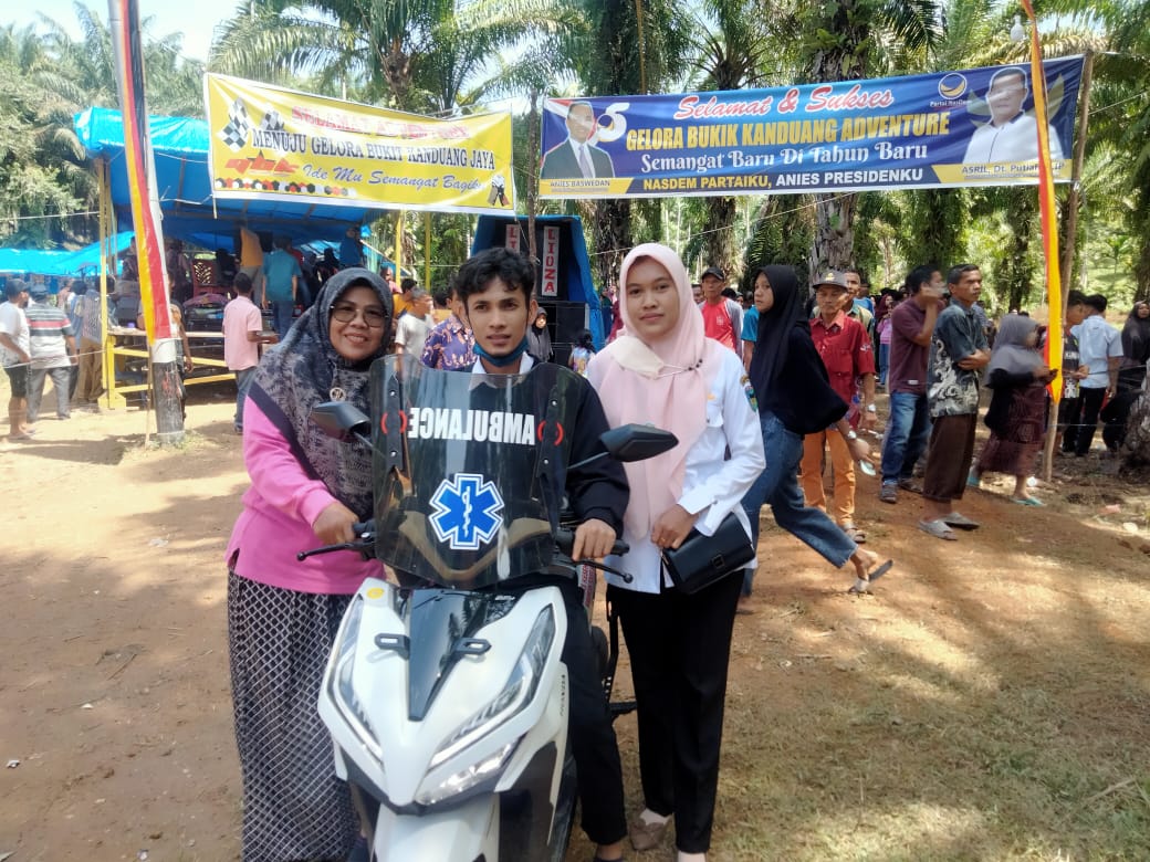 PIKET TENAGA KESEHATAN PUSKESMAS KAYU GADANG DI ACARA GELORA BUKIK KANDUANG ADVENTURE DI AMPING PARA