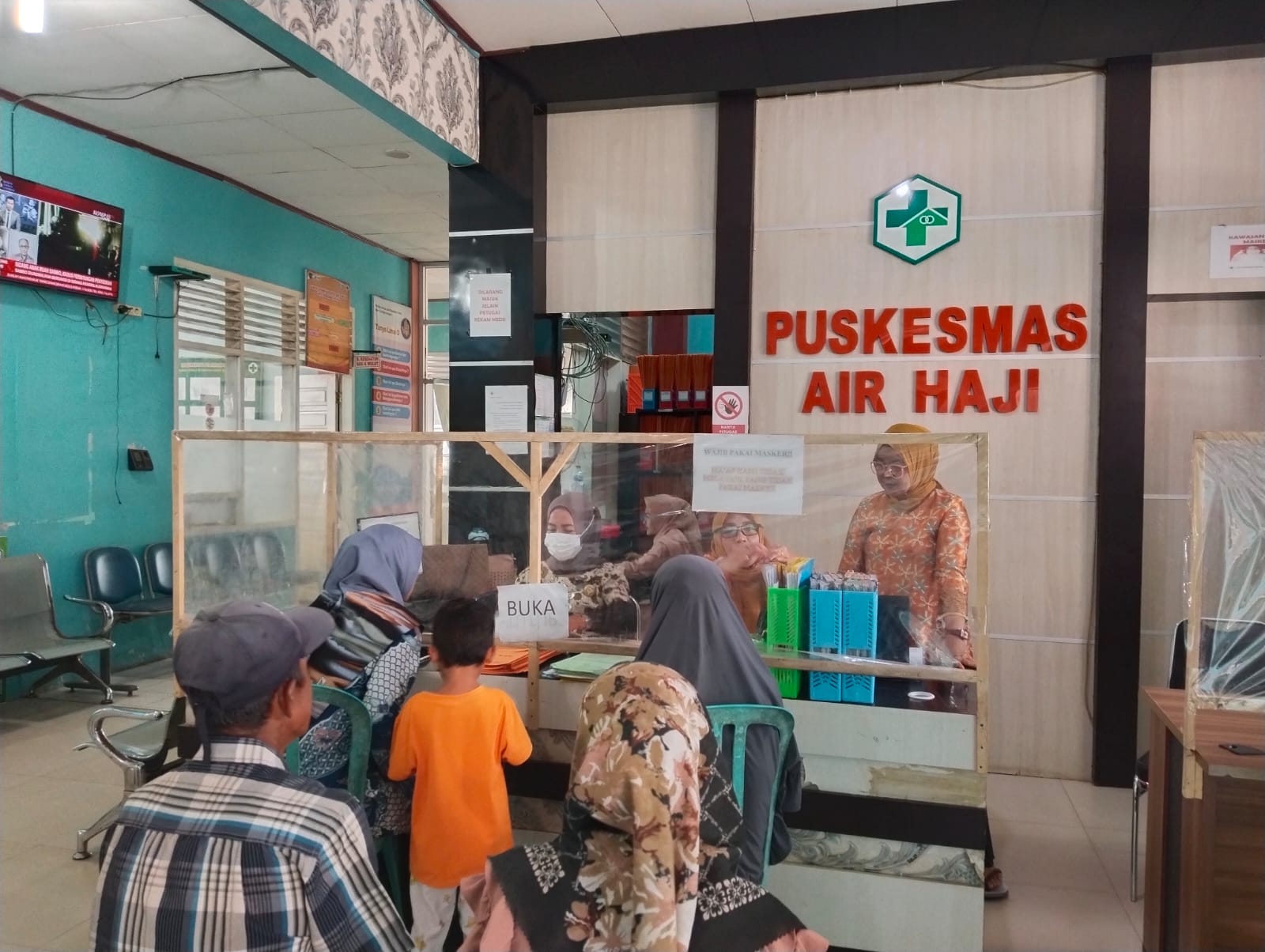 Puskesmas Air Haji melakukan pelayanan mulai dari Rekam Medis