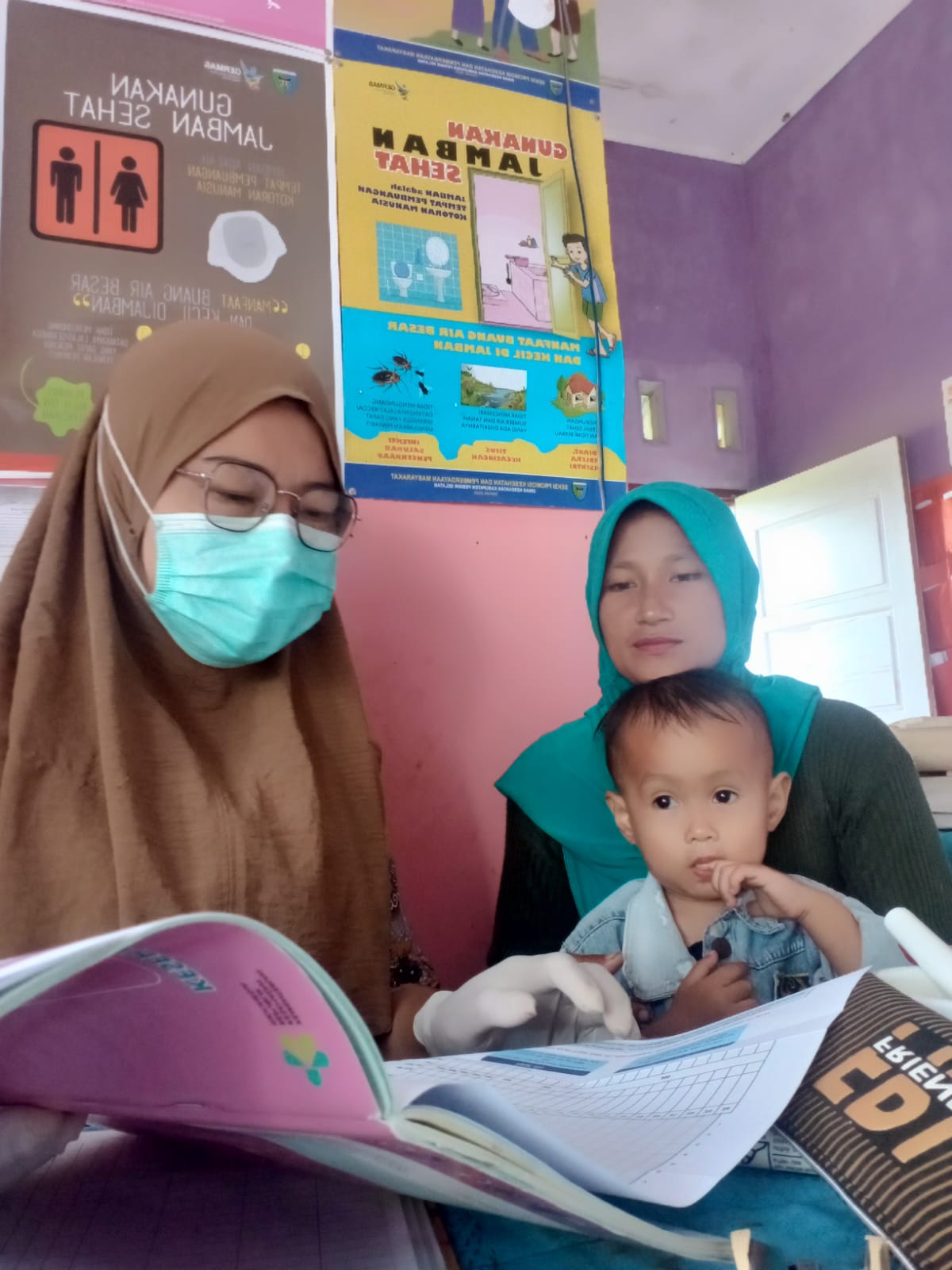 Pelayanan MTBS di poskesri Bukit putus luar PUSKESMAS Air haji