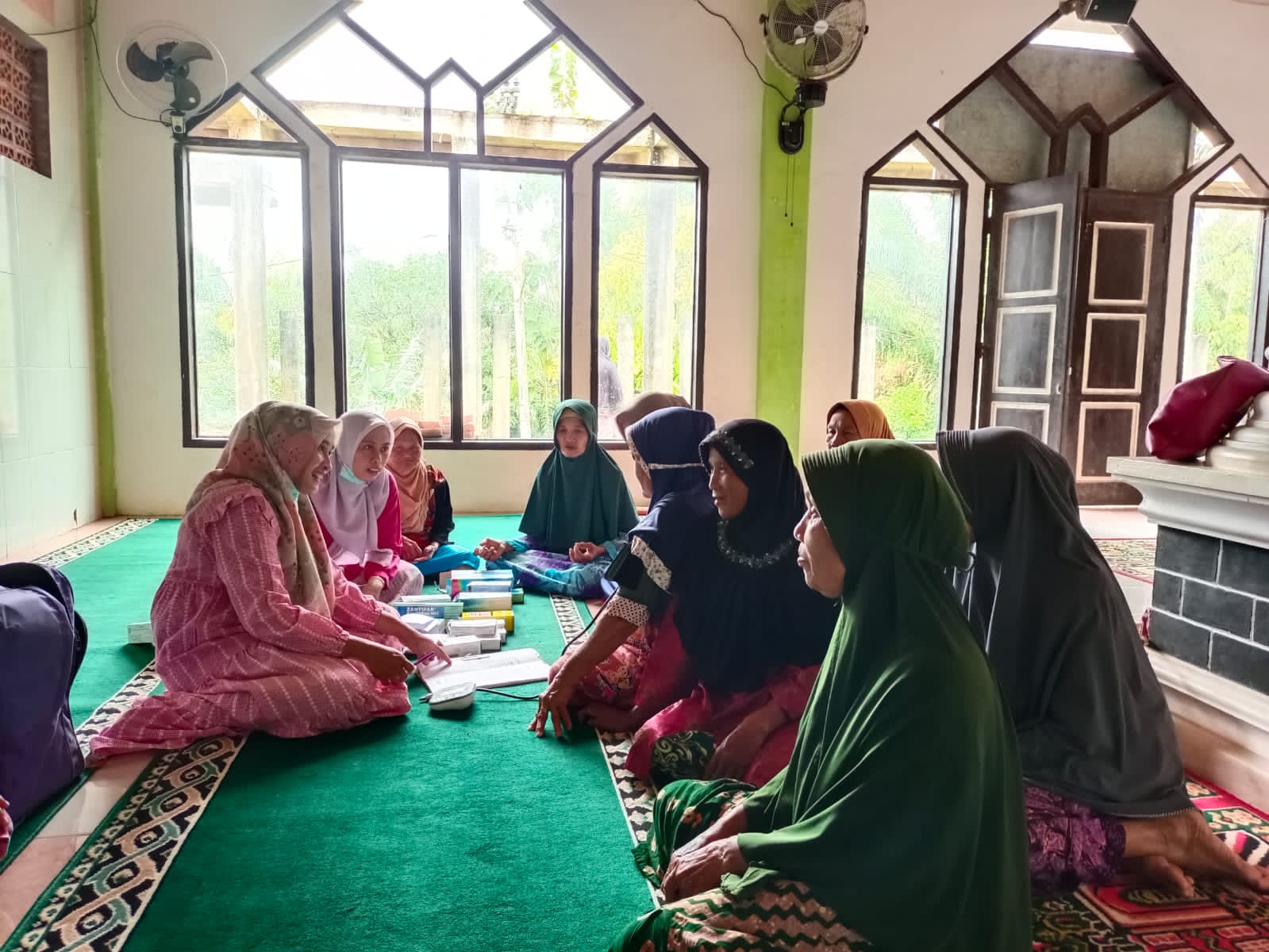 Pelayanan Di Posyandu Lansia Puskesmas Air Haji