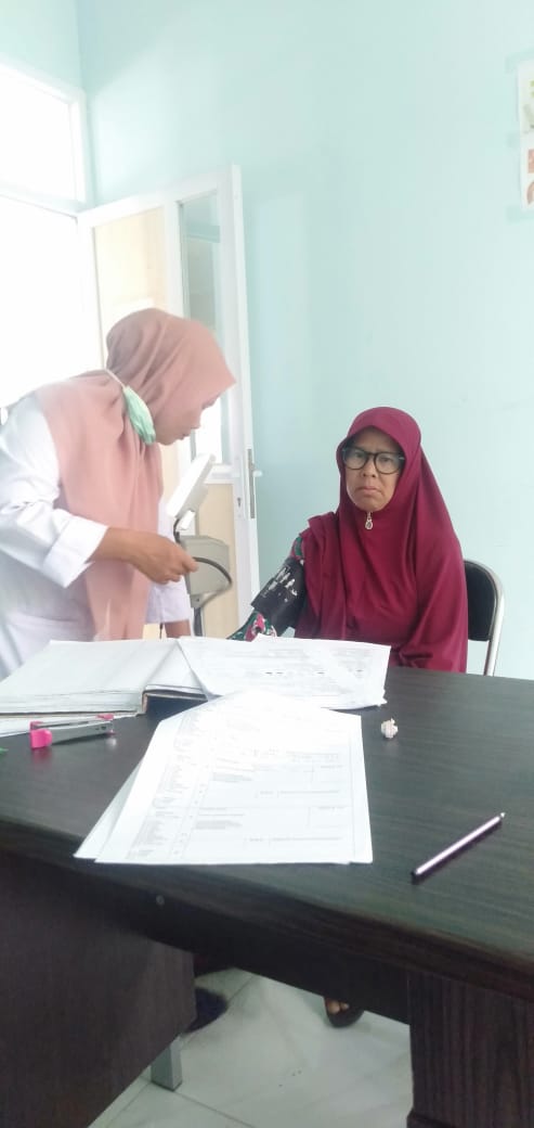 POLI UMUM PUSKESMAS KY GADANG MELAKUKAN PELAYANAN