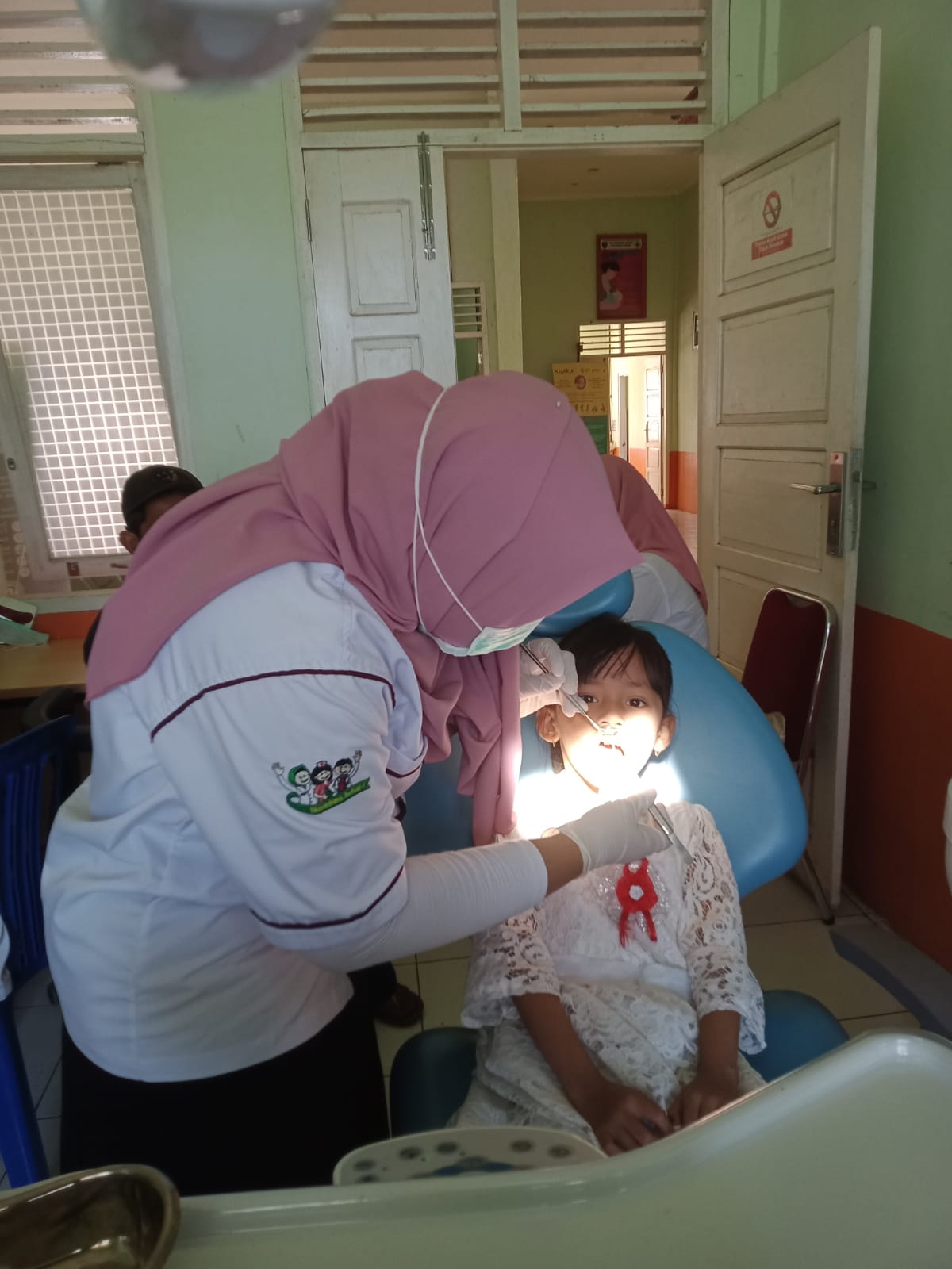 Pelayanan Di Poli Gigi dan Mulut Puskesmas Airpura
