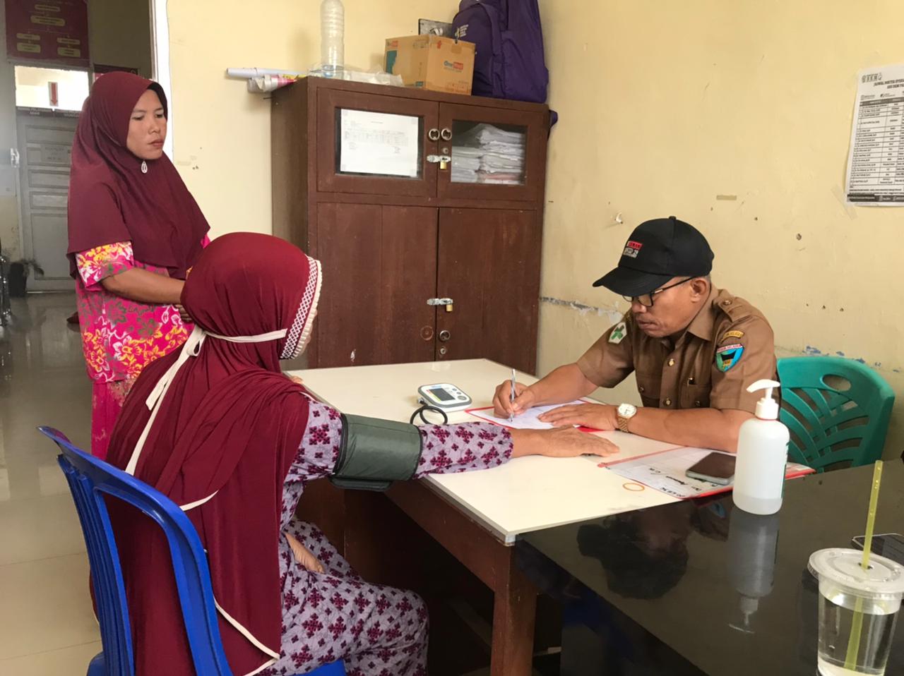 Pelayanan Poli Lansia di UPT Puskesmas Kambang