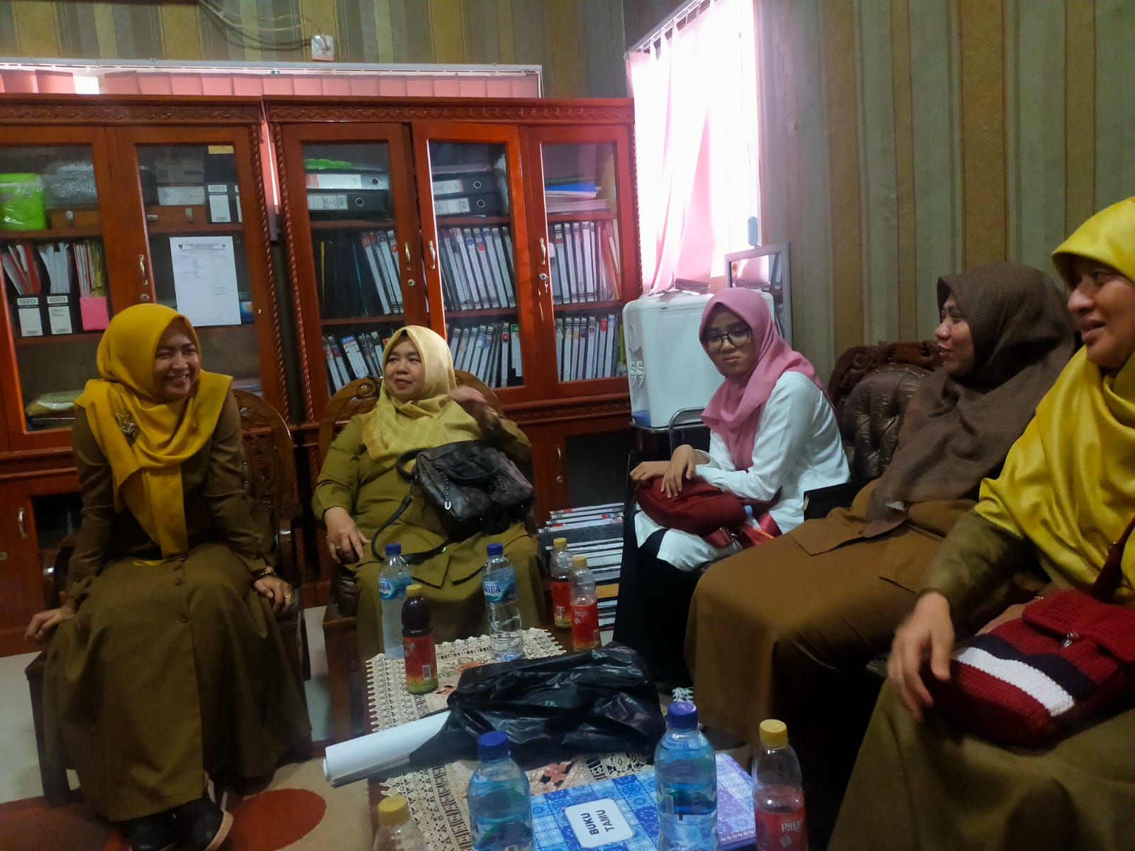 Pelaksanaan dan Pembinaan Posyandu Dahlia di Seberang Tarok yg dihadiri oleh Tim Dinas Kesehatan Pus