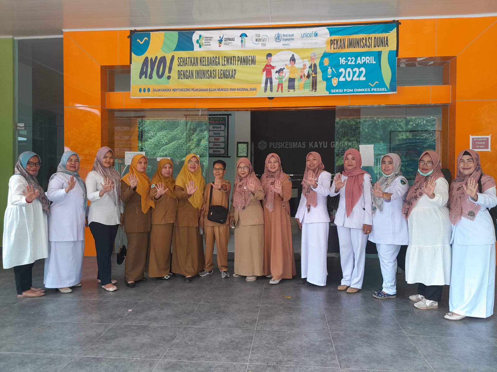 MONITORING DAN EVALUASI PROGRAM TIM DINAS KESEHATAN KABUPATEN PESISIR SELATAN KE PUSKEMAS KAYU GADAN
