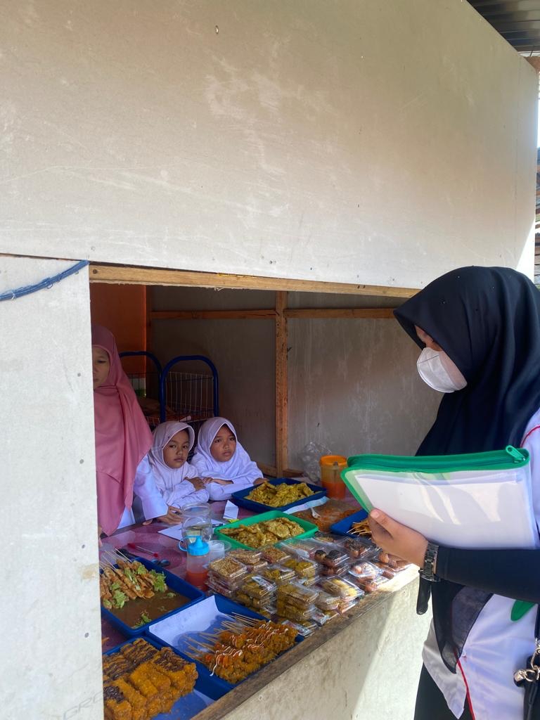 Inspeksi kantin sekolah di Wilayah Kerja Puskesmas Tanjung Beringin