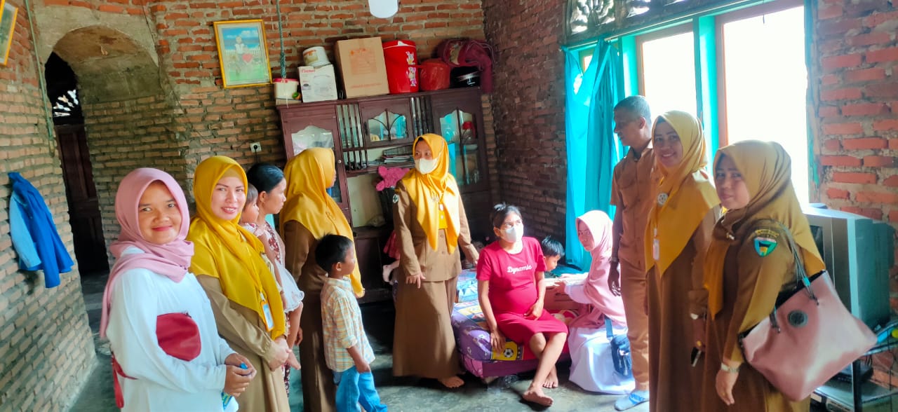 PKM surantih Melaksanakan kegiatan pemantauan bumil resti dan Balita BBLR