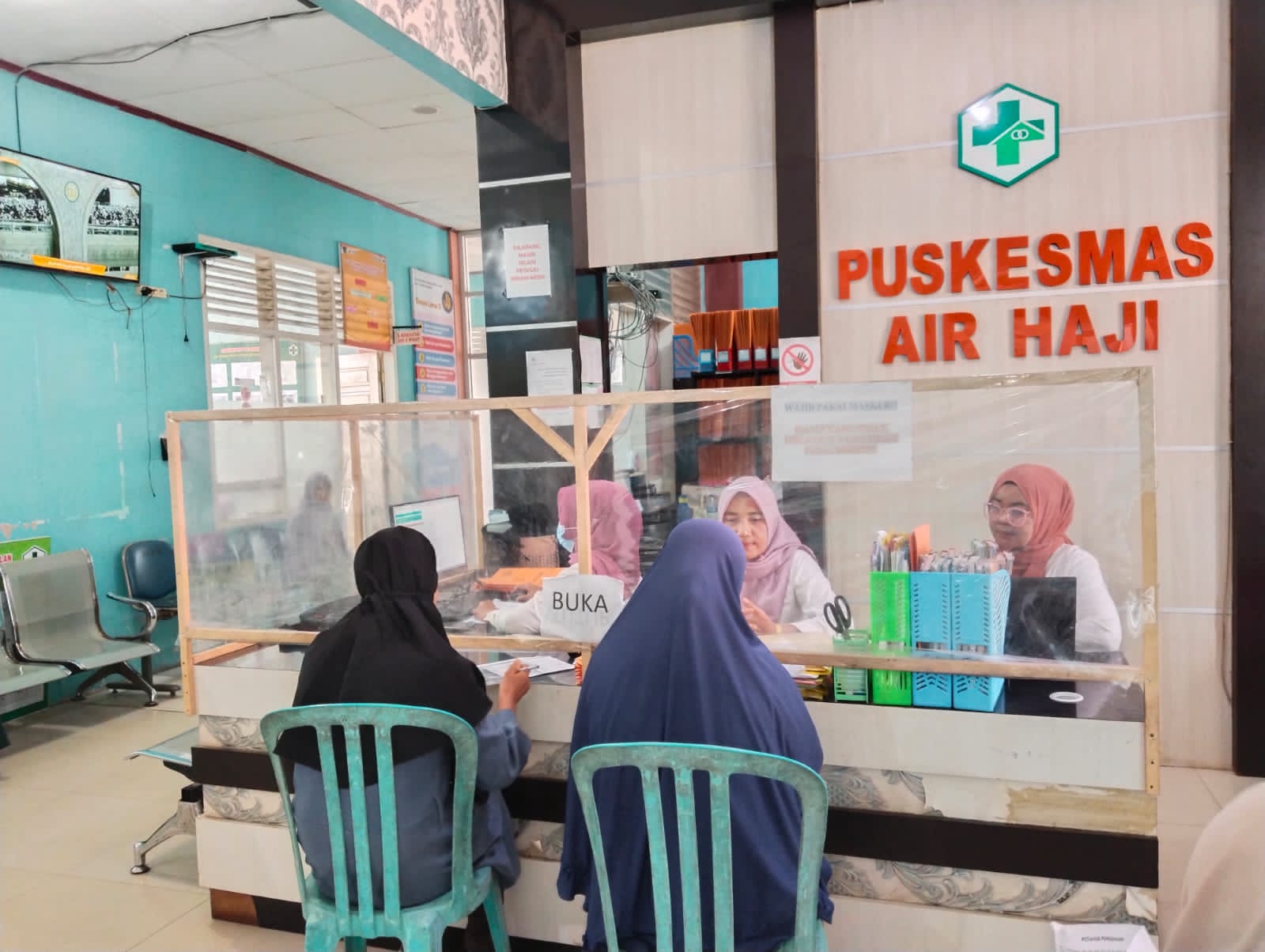 Puskesmas Air Haji melakukan pelayanan mulai dari Rekam Medis