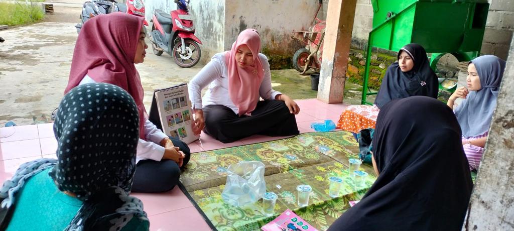 PELAKSANAAN KELAS IBU HAMIL DI AMPUAN DAN BALAI SINAYAN WILAYAH KERJA UPT PUSKESMAS LUMPO