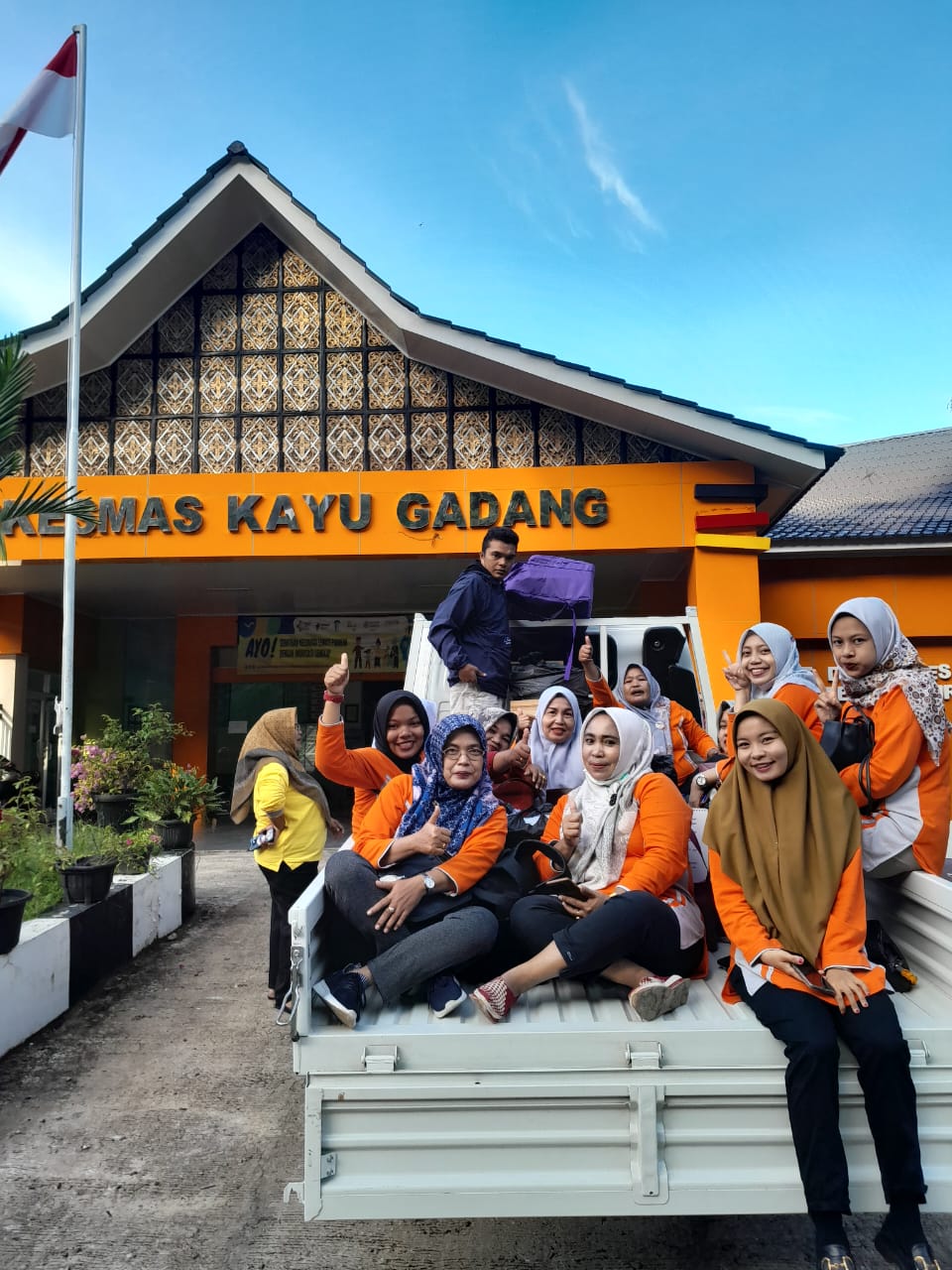 Keberangkatan Tim Keg Projebolke Langgai Puskesmas Kayu Gadang