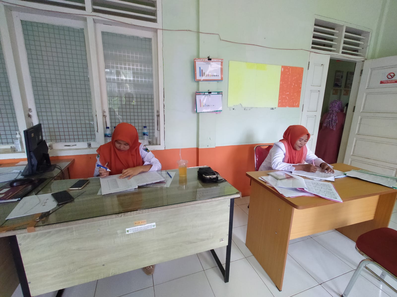 PENYAJIAN MATERI NARASUMBER TENTANG DAPUR SEHAT ATASI STUNTING PUSKESMAS AIRPURA