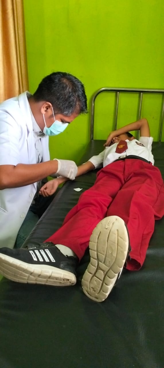  Puskesmas Koto Baru melakukan  tes Mantoex pada anak di  wilayah kerja Puskesmas Koto Baru