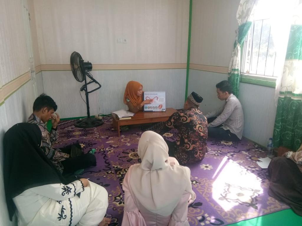 PENYULUHAN KESEHATAN REPRODUKSI UNTUK CATIN (CALON PENGANTIN) DI KANTOR KUA KECAMATAN IV JURAI WILKE