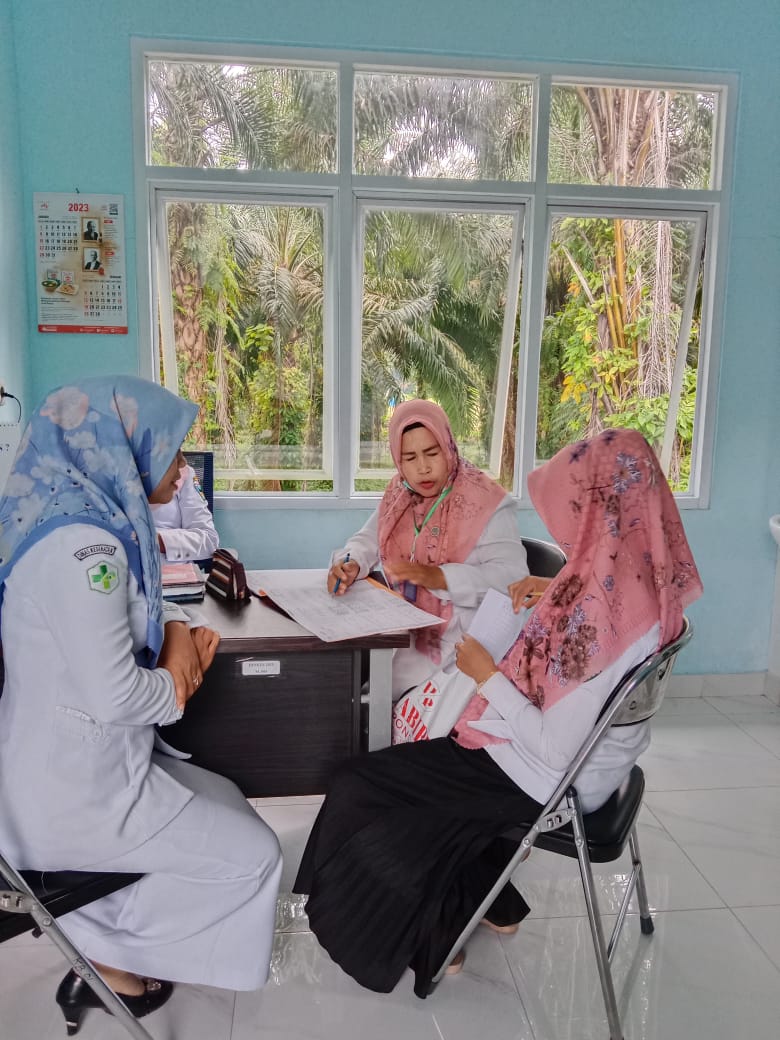 BIKOR DAN PJ IBU MEMANGGIL BIDAN DESA LANGGAI DLM RANGKA, PEMBINAAN KEPADA BIDAN  DESA WILKER PUSKES