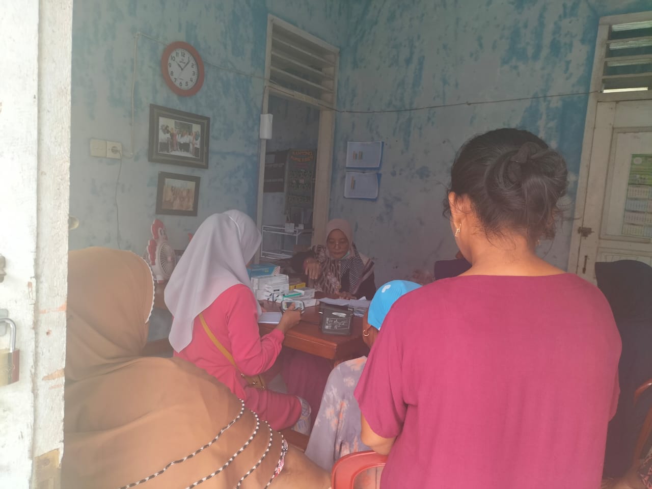 Pelayanan Di Posyandu Lansia Puskesmas Air Haji , Muarah Jamb