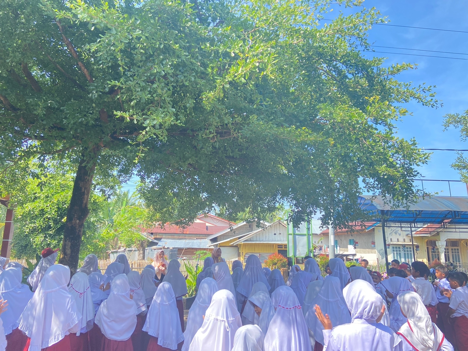 Puskesmas Inderapura  Pelayanan dan Pembinaan kesehatan pada anak sekolah dasar serta pembinaan Dokc