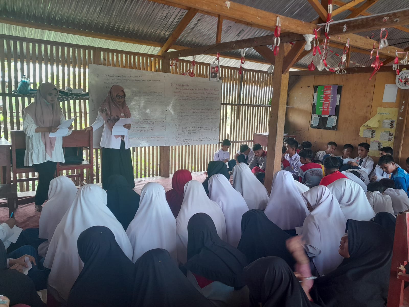 Puskesmas Kayu Gadang Melaksnakan Skrinning Deteksi Dini Kesehatan di SMP Sianok Sutera