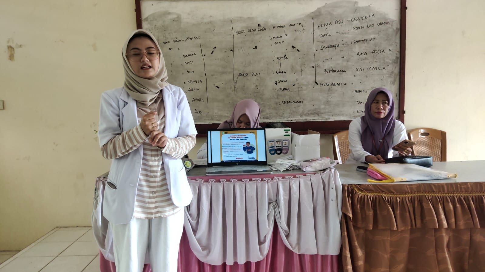 Puskesmas Surantih Melakukan Skrinning UBM di SMP 4 Sutera