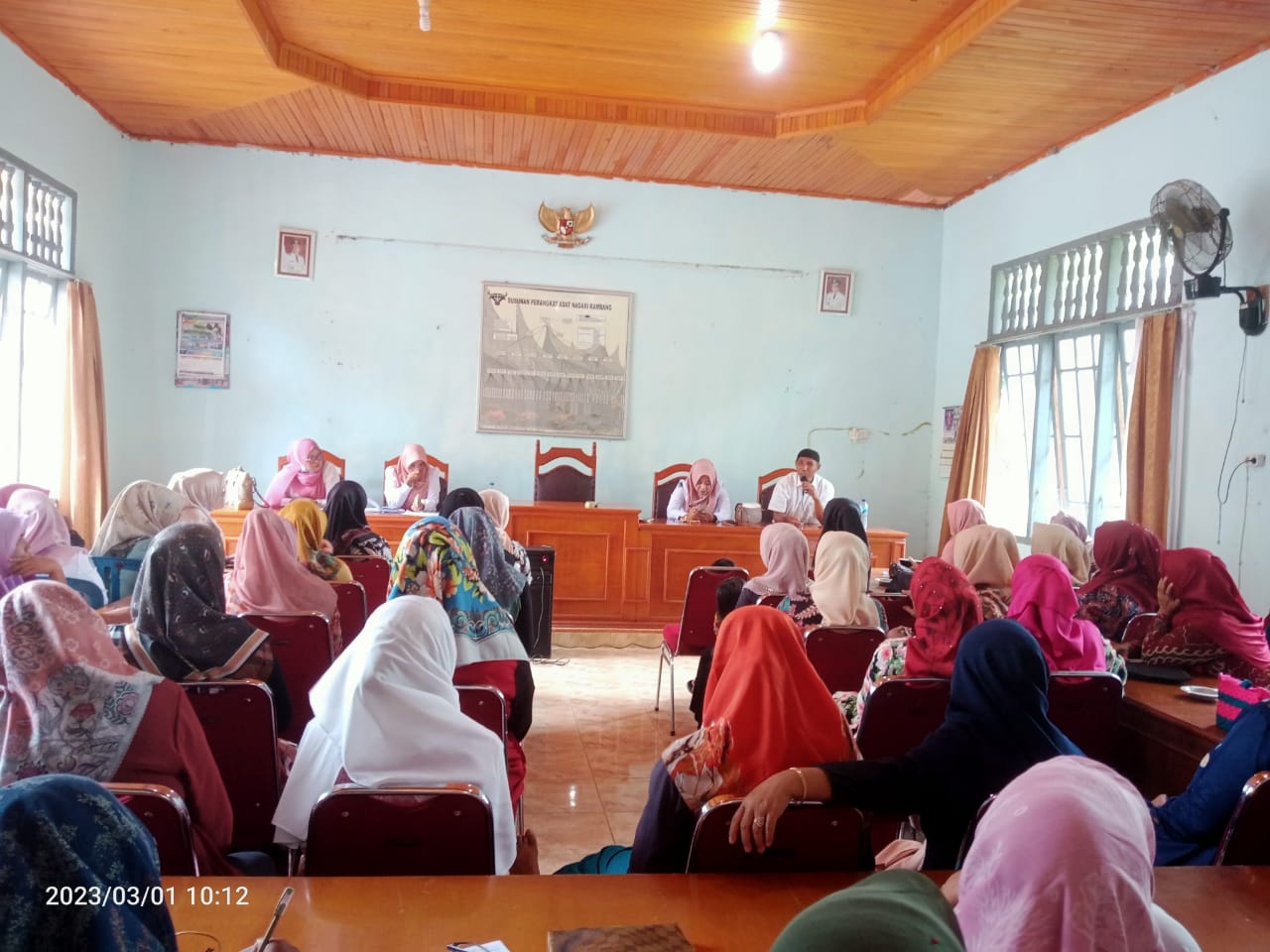 Sosialisasi Crash Polio pada kader posyandu balita Nagari Kambang  Wilker Puskesmas Koto Baru