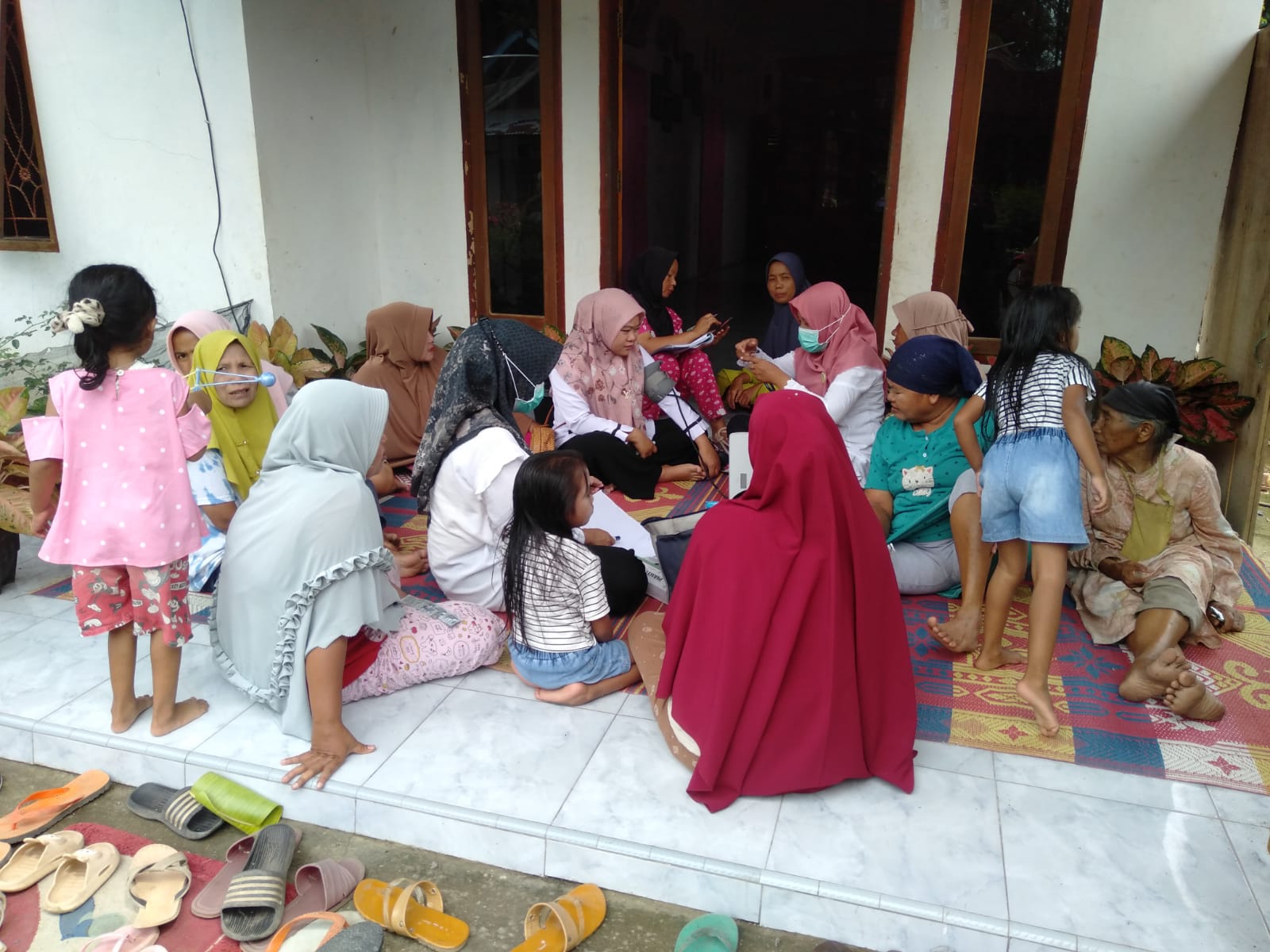 Giat kegiatan Pos UKK(Upaya Kesehatan Kerja) di kampung Pulai  wilayah kerja Puskesmas kambang