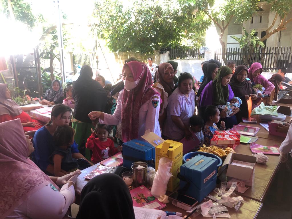 Pelaksanaan Crash Program Polio Hari Ketiga di Wilayah Kerja Puskesmas Salido