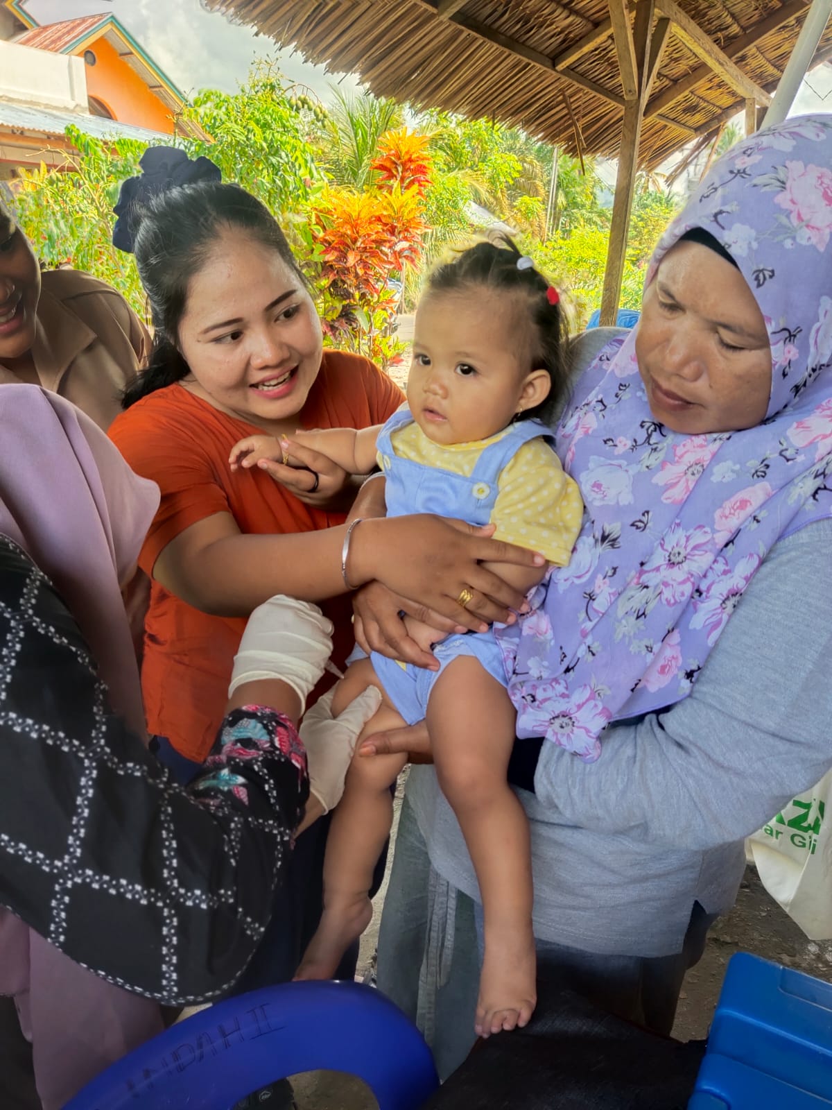 PUSKESMAS SURANTIH, PEMANTAUAN PEMBERIAN IMUNISASI POLIO DI NAGARI RAWANG GUNUNG MALELO
