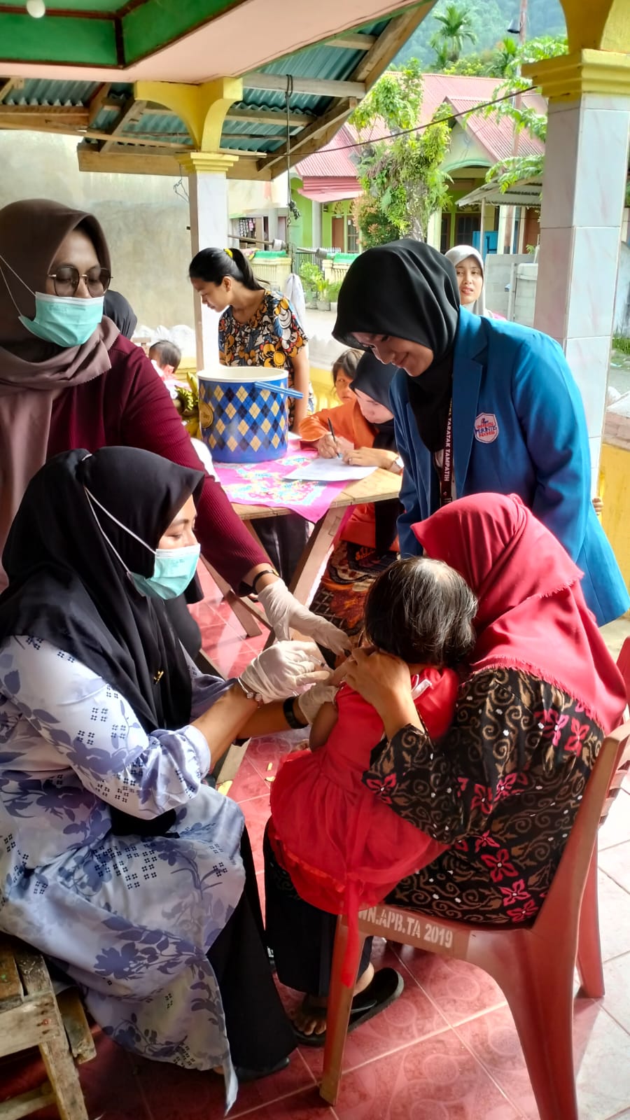 CRASH PROGRAM POLIO DI POSYANDU HARI KELIMA  PUSKESMAS IV KOTO MUDIK