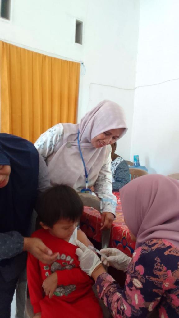 Puskesmas Lumpo , Crash Program Polio hari keempat yang dilaksanakan posyandu