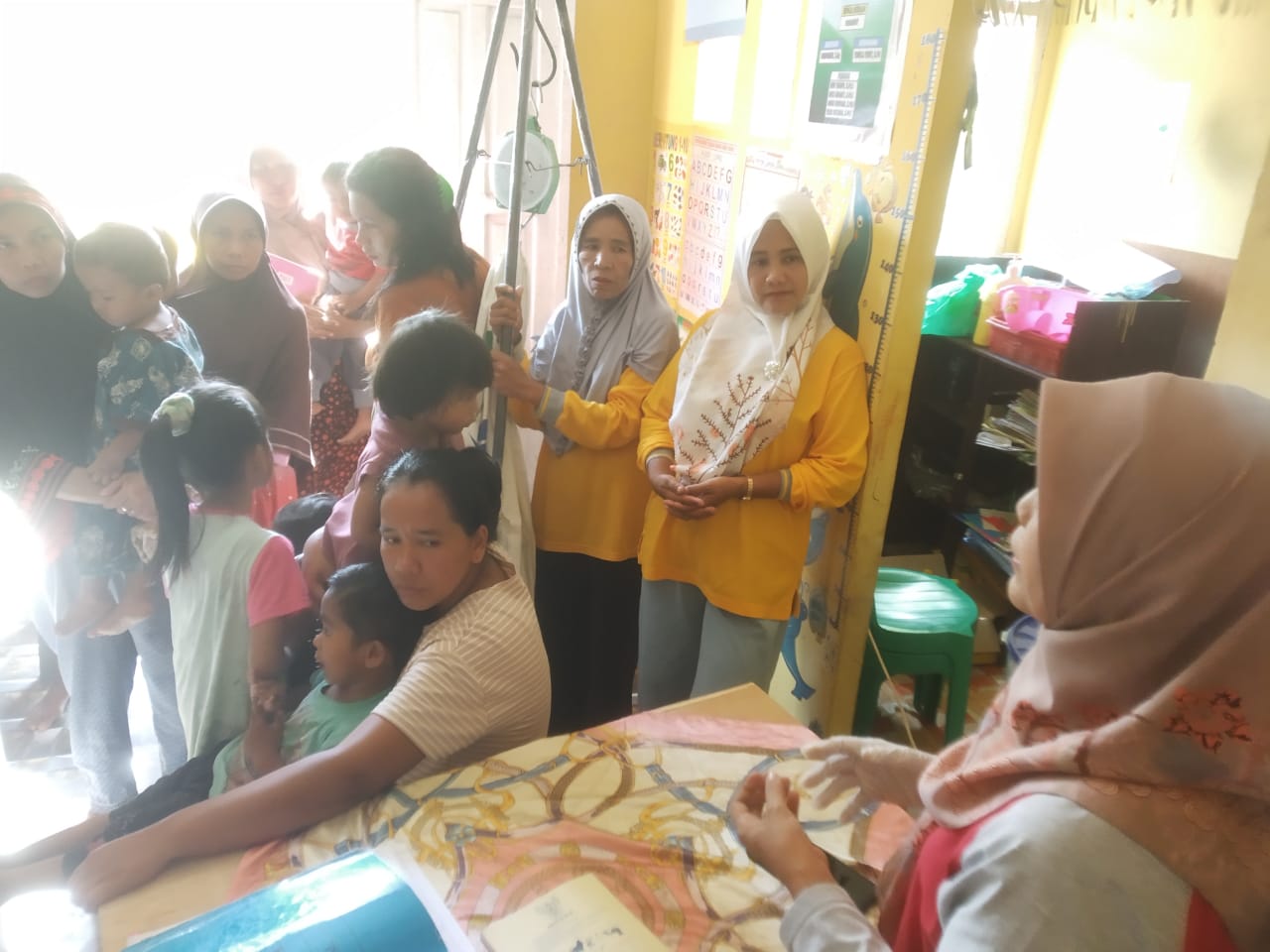 PELAKSANAN CRASH PROGRAM POLIO HARI KEENAM UPT PUSKESMAS PS.BARU 