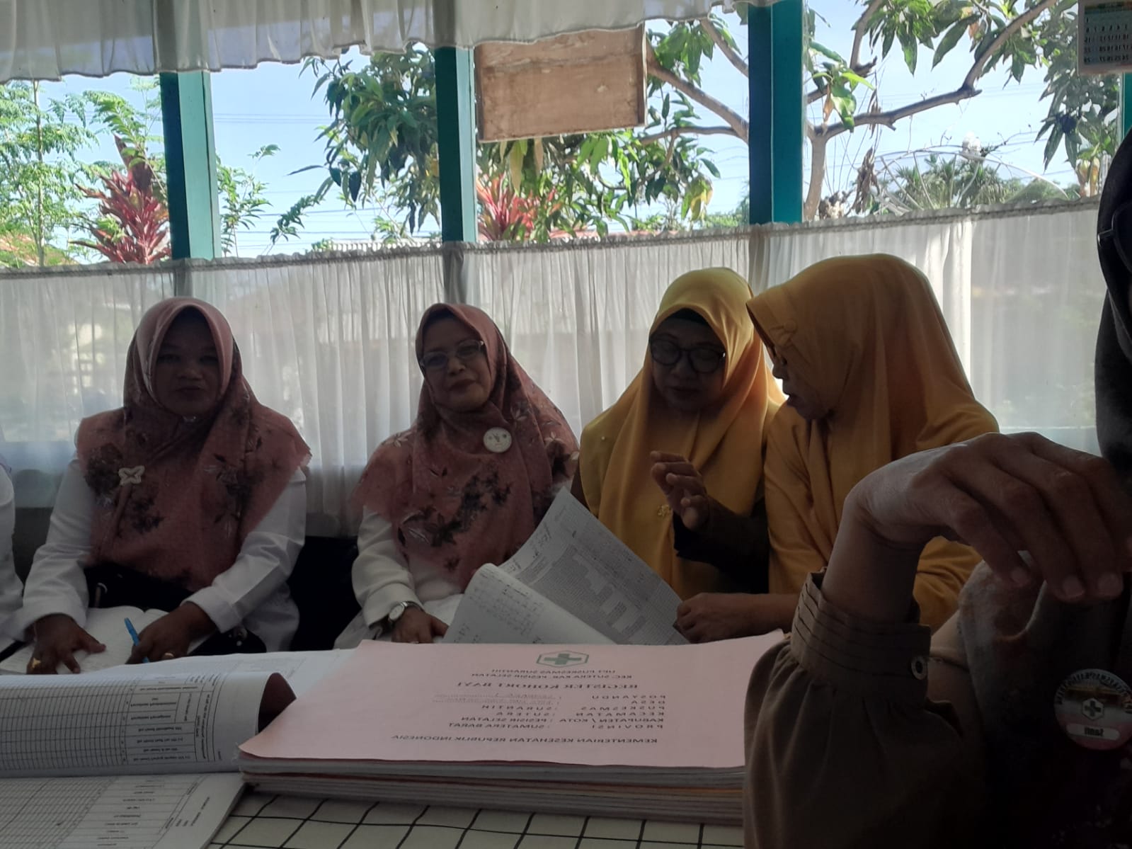 Puskesmas Kayu Gadang Melakukan Monitoring dan Penyedian Pasiltatif  ke Poskesri Kayu Gadang