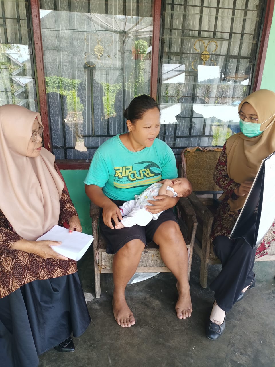 Puskesmas Tarusan  Pelaksanaan Kunjungan Rumah Penyuluhan KB Pascasalin di Nagari Batu Hampar Selata