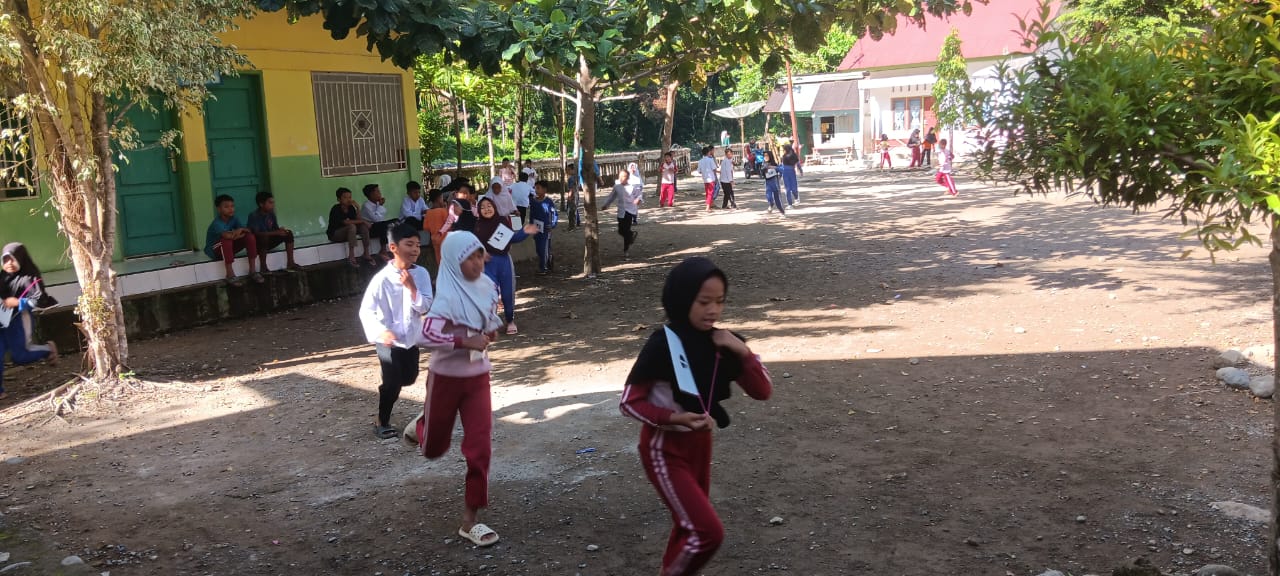 Puskesmas IV Koto Mudik Pelaksanaan GERMAS Pemeriksaan Kebugaran di Sekolah Dasar