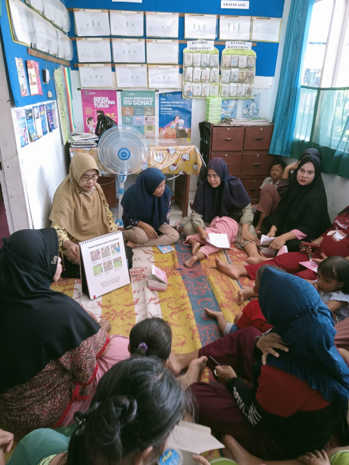 PELAKSANAAN KELAS IBU HAMIL DI PUSTU RAWANG  WILAYAH KERJA UPT PUSKESMAS SURANTIH, GUNA MENCIPTAKAN 