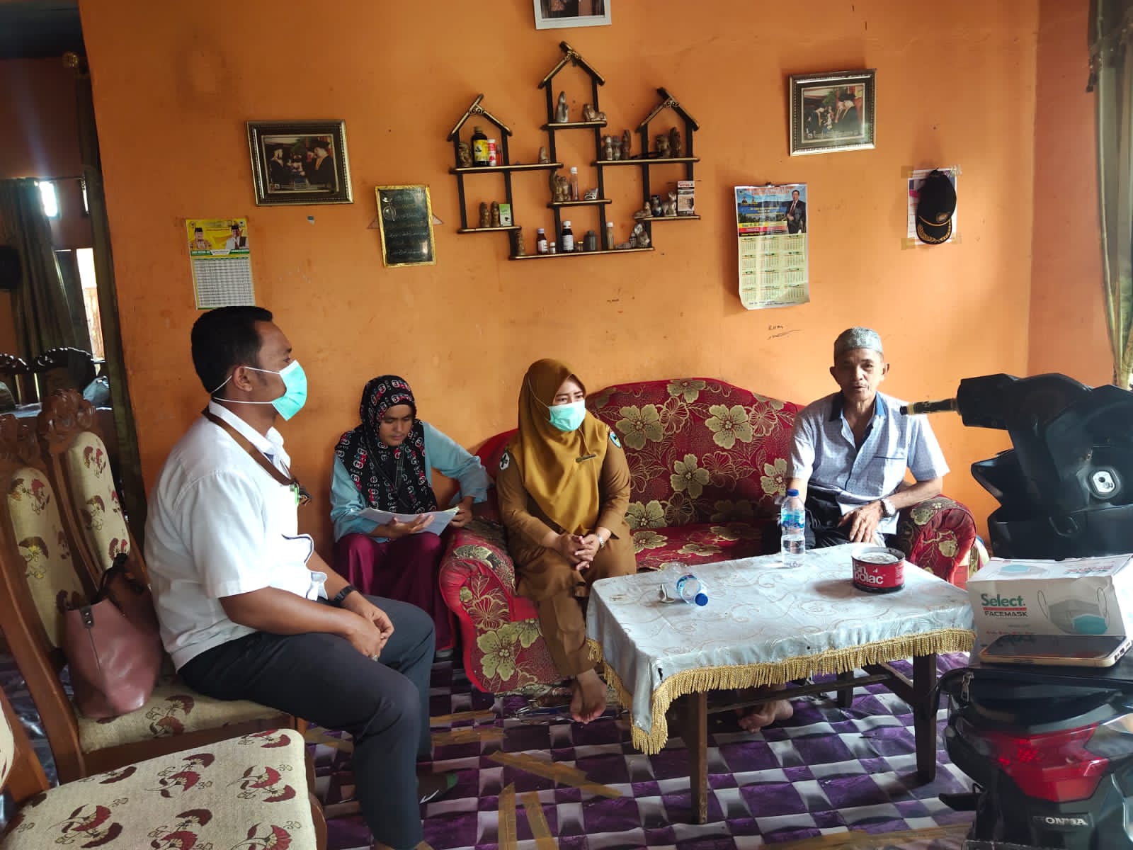 KETAN MANIS TB Wilayah Kerja Puskesmas Surantih Melaksanakan Tugas gGna AMANKAN NAGARI BEBAS TB