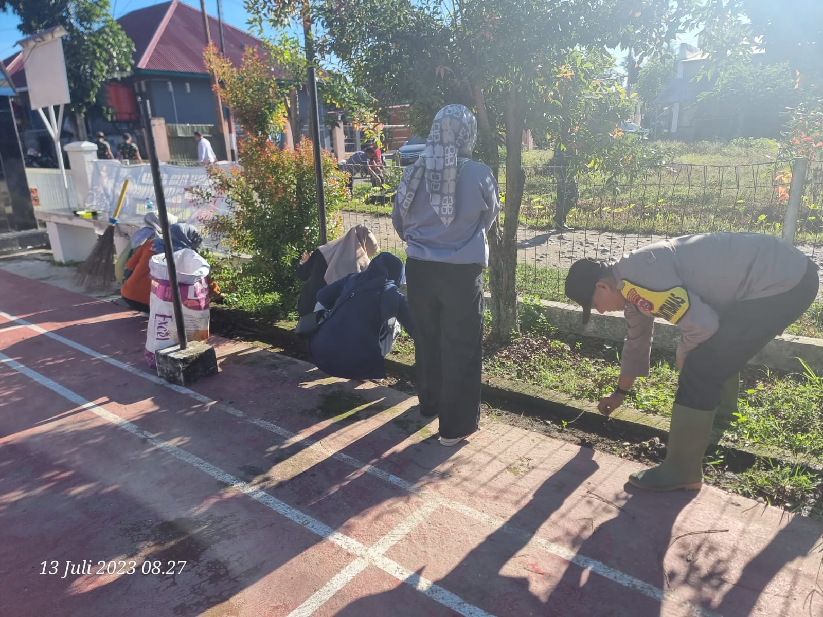  Puskesmas Air Haji Menghadiri Undangan dari Anggota Polsek Linggo Sari Baganti memperingati hari pe