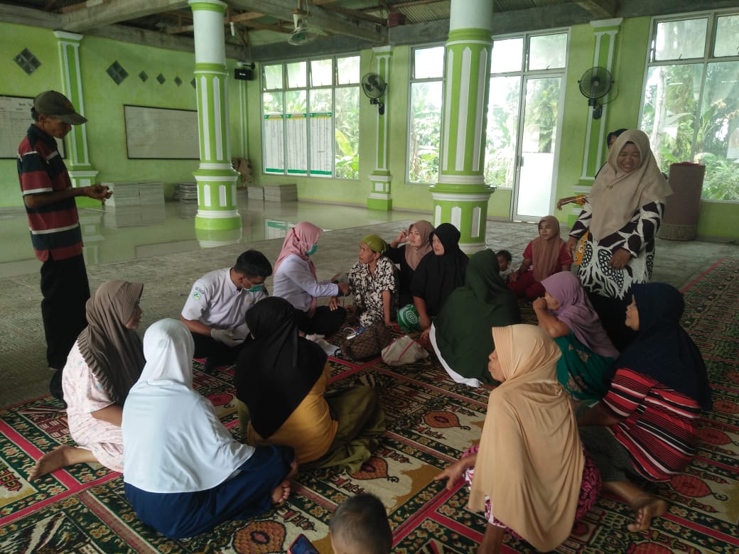 Posbindu Penyakit Tidak Menular (PTM) di kp Sikabu nagari Lakitan Timur wilayah kerja Puskesmas Kamb