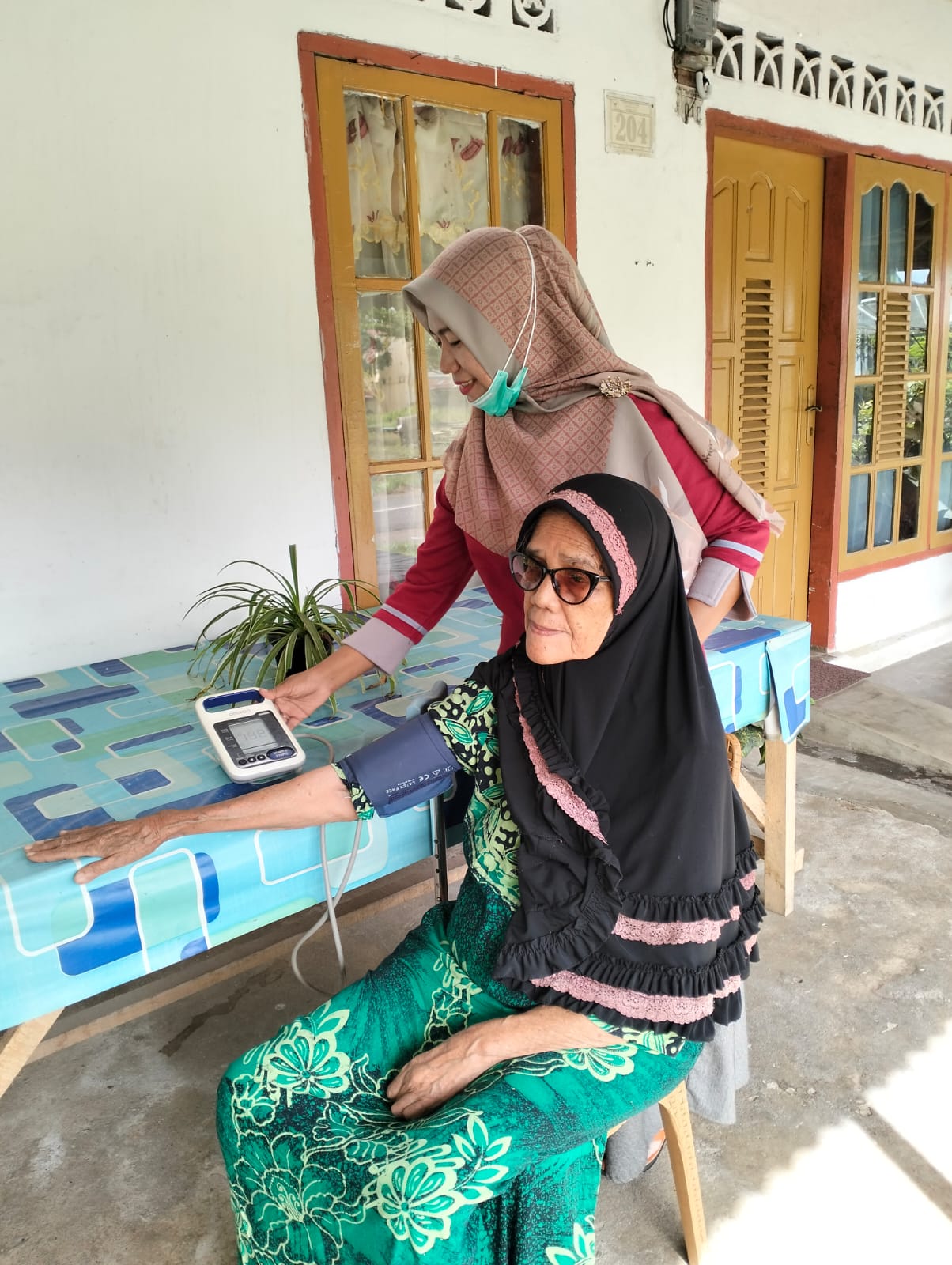KEGIATAN KUNJUNGAN RUMAH LANSIA RESTI DI DUSUN KAMBEH NAGARI  SIMPANG WILKER UPT PUSKESMAS TARUSAN