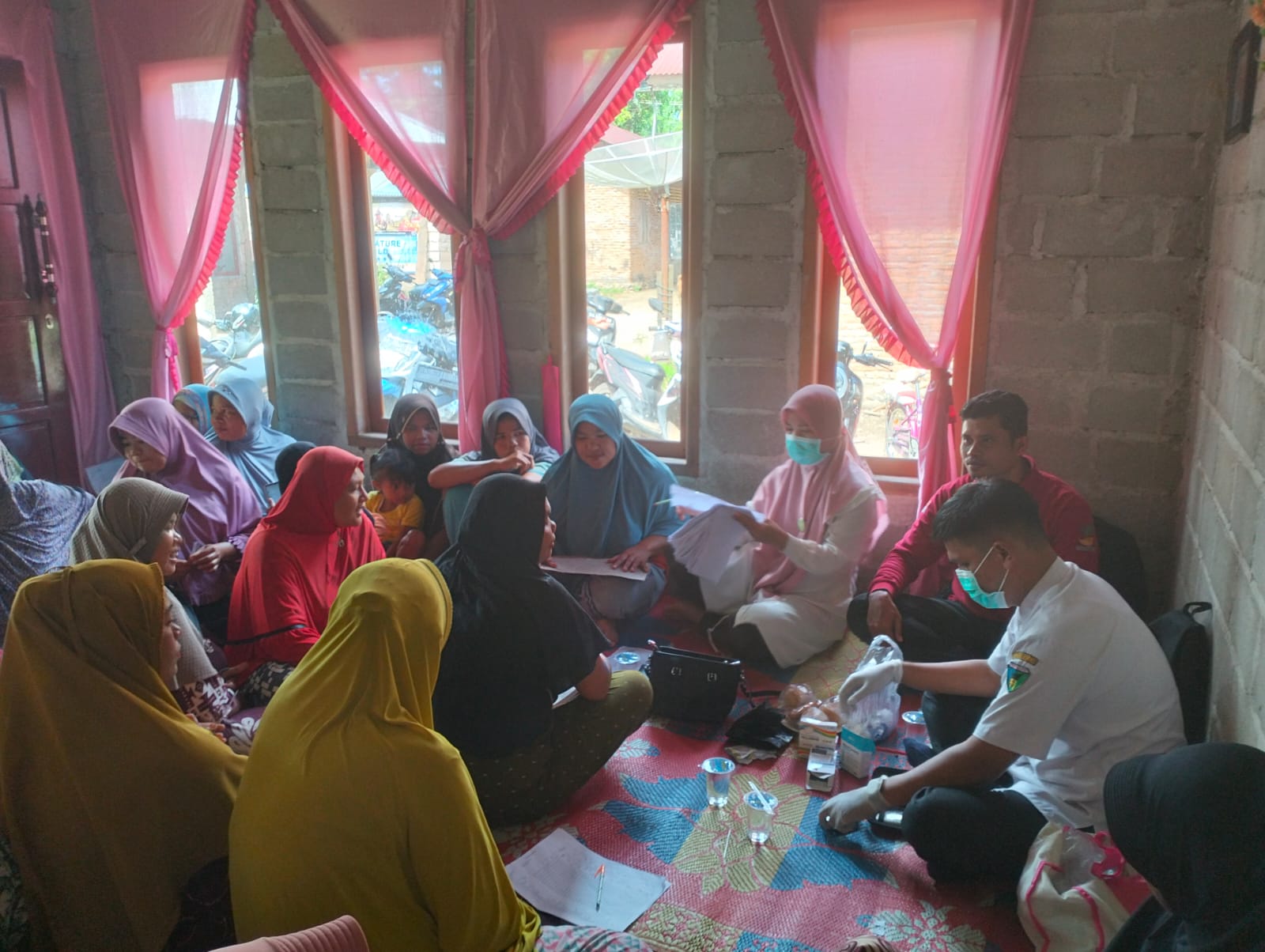 Puskesmas Kambang Posbindu Penyakit Tidak Menular (PTM) di kp Karang Tangah nagari Lakitan Selatan