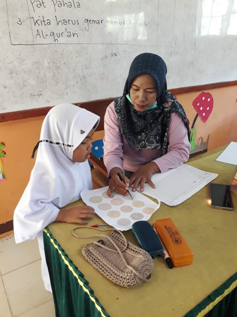 SKIRINING KESEHATAN MURID BARU DI SD 16 PULAU KARAM WILAYAH KERJA PUSKESMAS TARUSAN