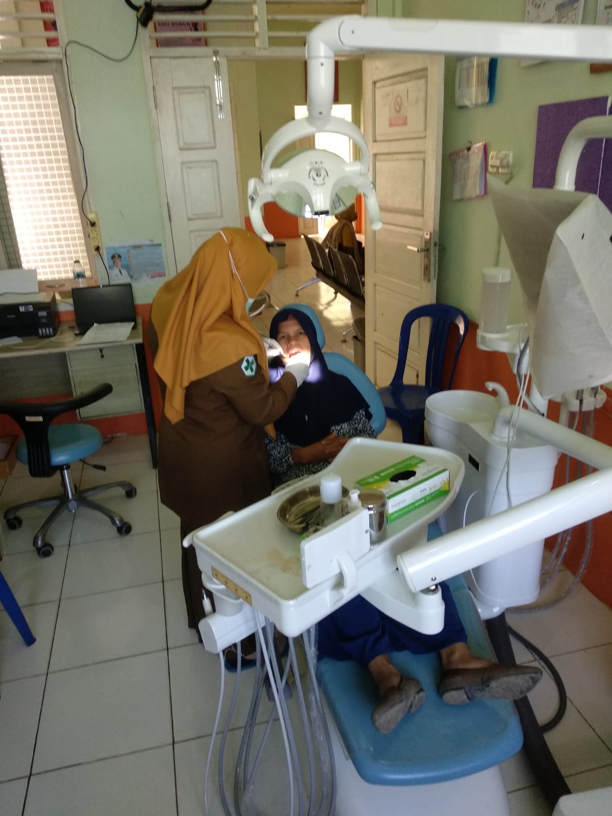 Pelayanan Di Poli Gigi dan Mulut Puskesmas Airpura