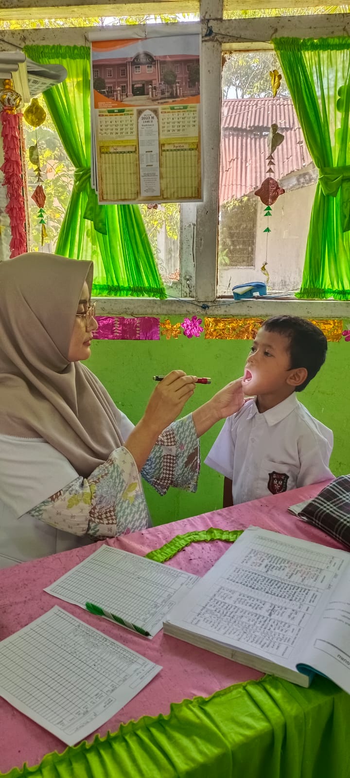 Kegiatan UKS (Penjaringan Kesehatan) peserta didik SDN 41 Kr.Tangah dan SDN 24 Koto Raya wilker Pusk