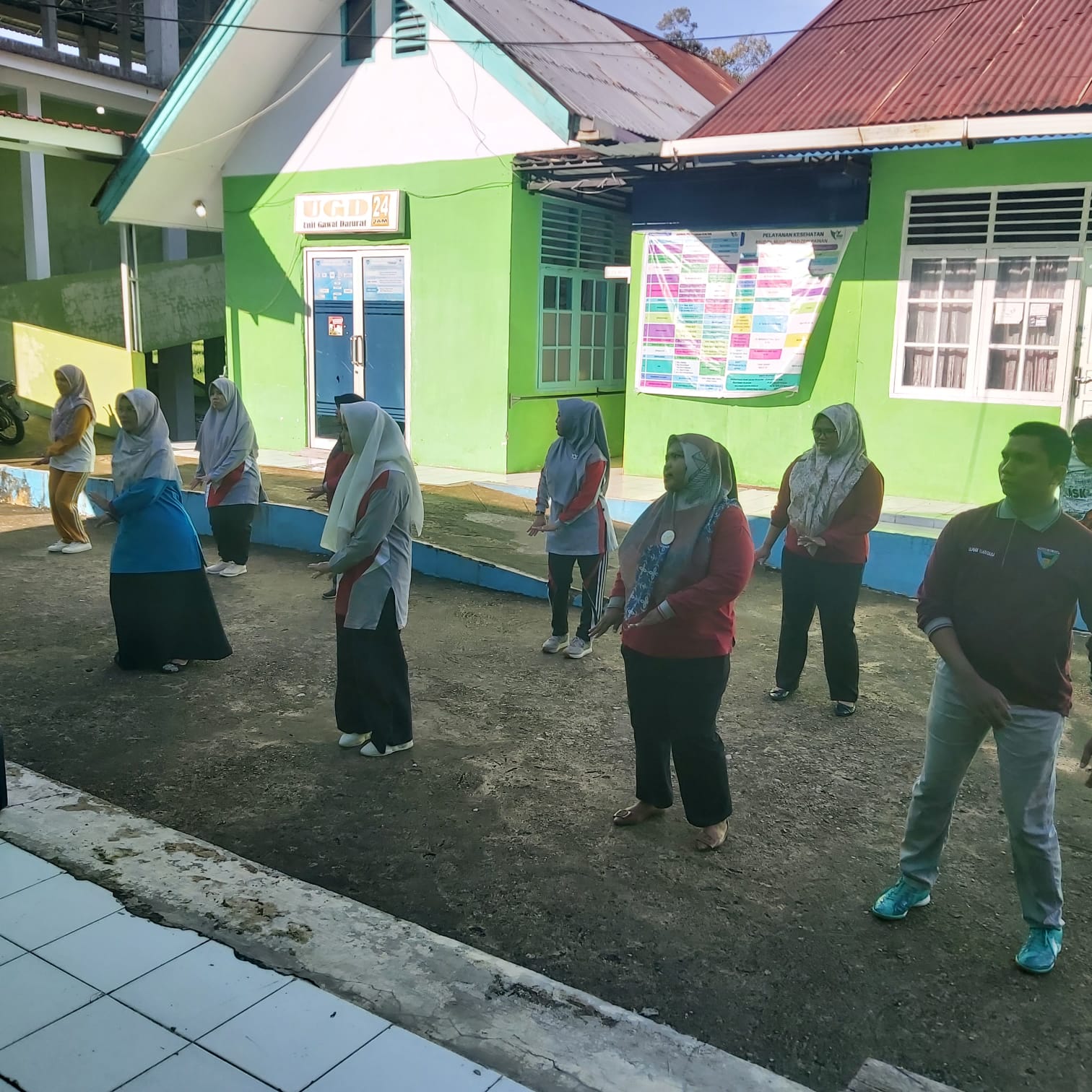 TES KEBUGARAN STAF PUSKESMAS ASAM KUMBANG