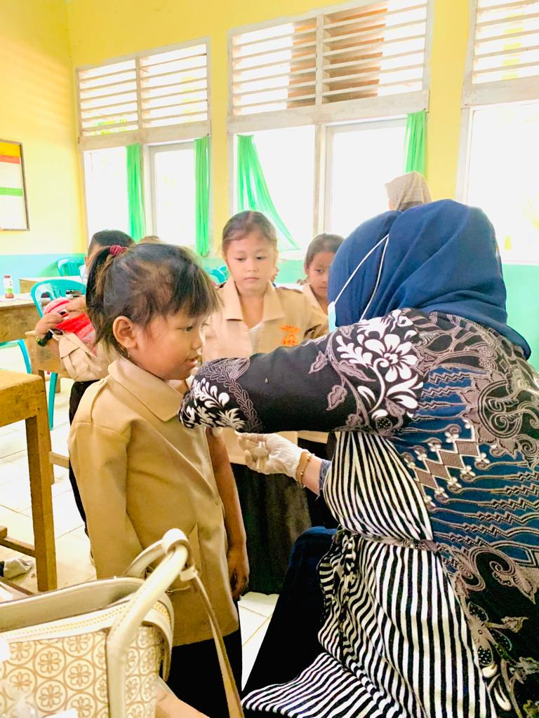 PUSKESMAS KOTO BARU BULAN IMUNISASI ANAK SEKOLAH