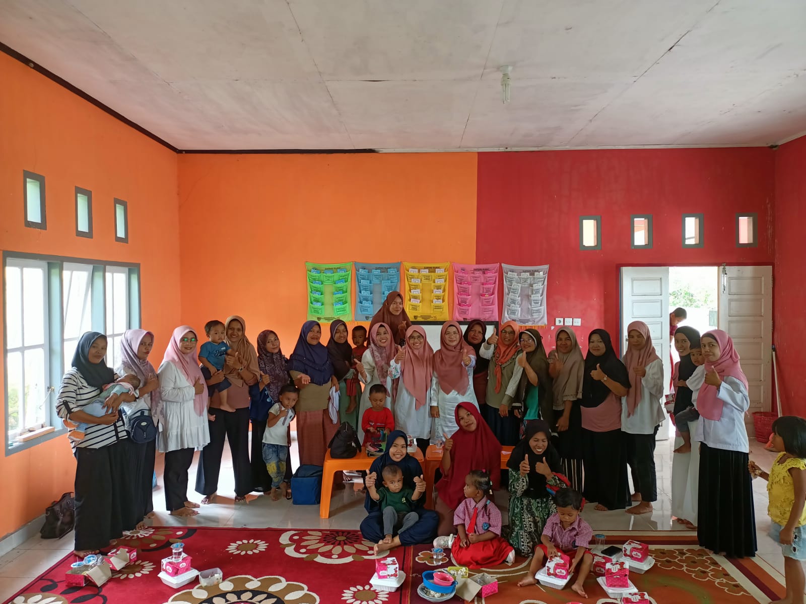 PKM Asam Kumbang Pelatihan kader bersama ibu balita dalam penyiapan pemberian makanan pangan lokal b