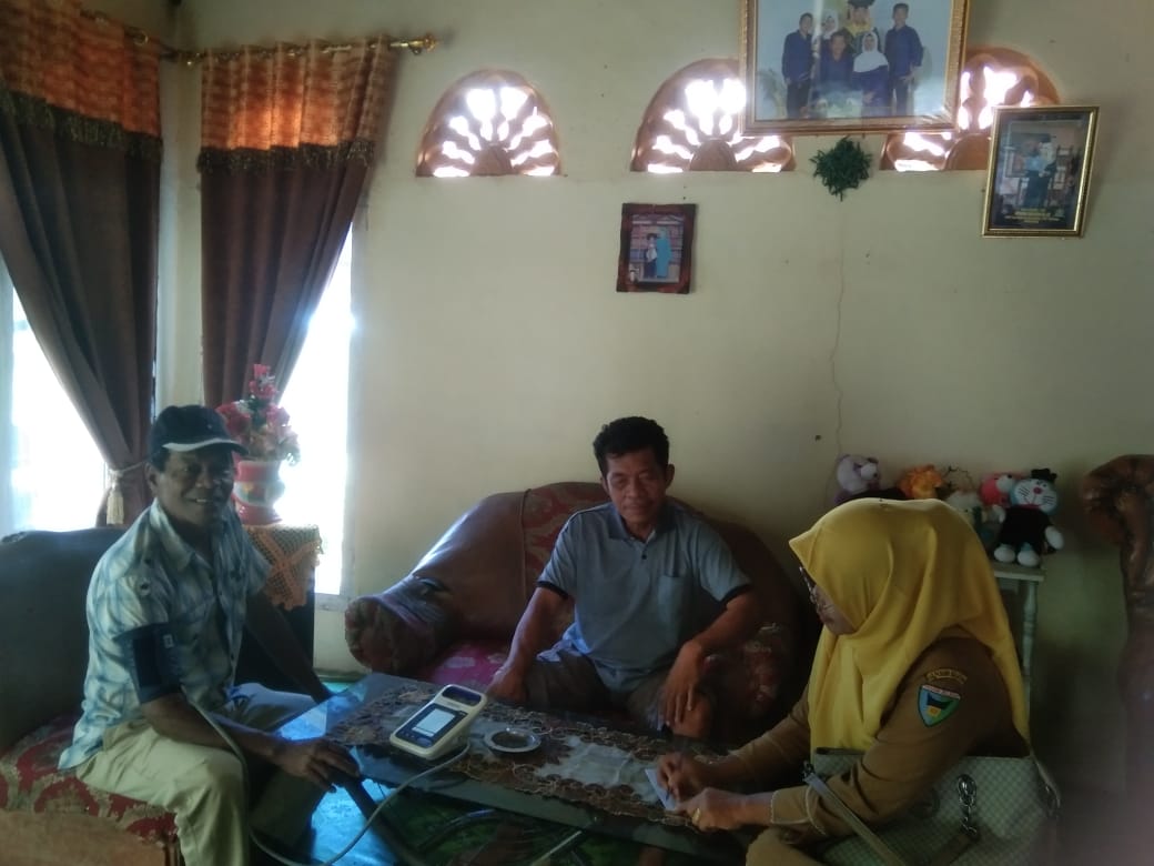 KEGIATAN KUNJUNGAN RUMAH LANSIA RESTI DI   AMPANG PULAI WILKER UPT PUSKESMAS TARUSAN