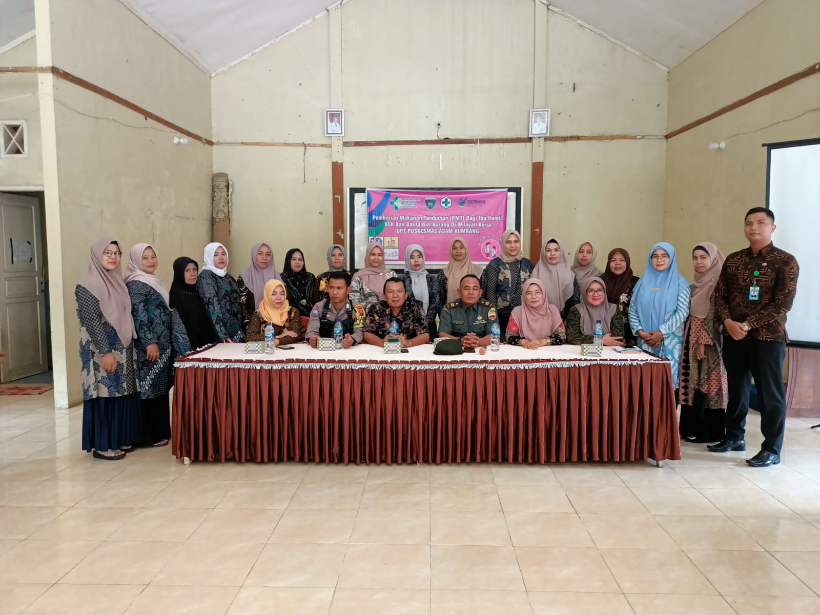 KEGIATAN PELATIHAN PEMBERIAN MAKANAN TAMBAHAN PADA BALITA (PMBA) PUSKESMAS ASAM KUMBANG