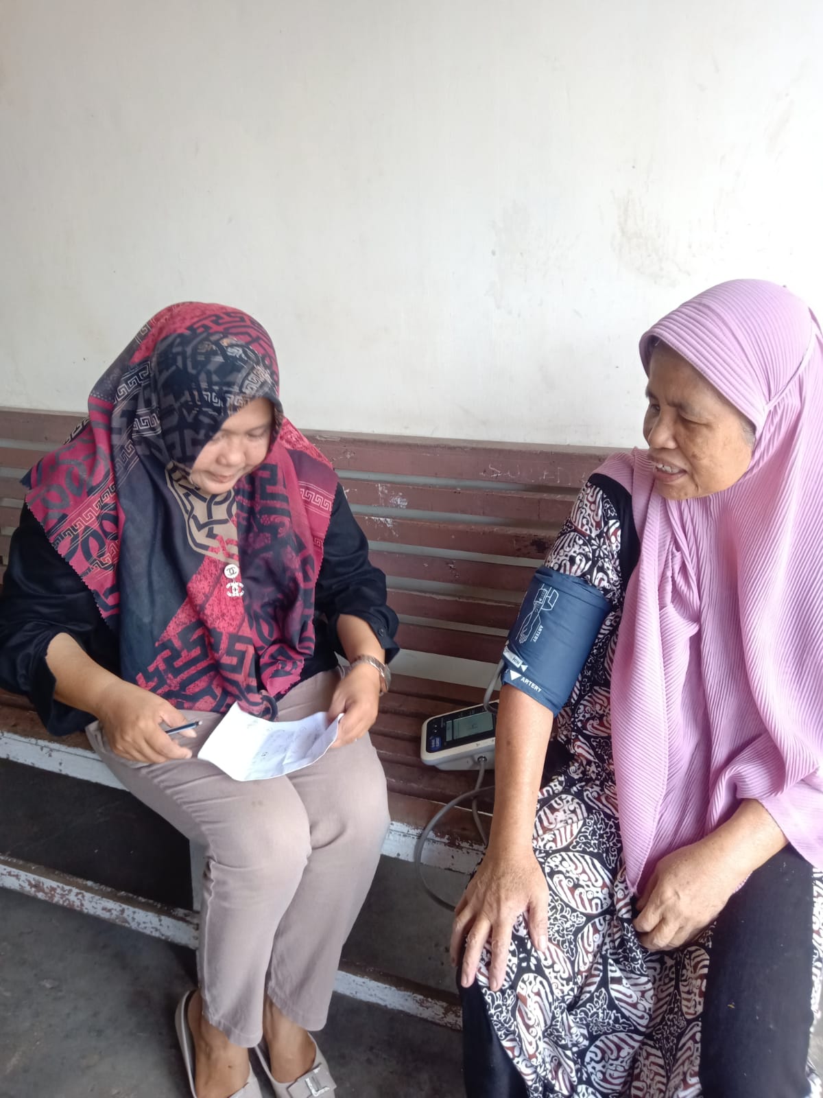 KEGIATAN KUNJUNGAN RUMAH LANSIA RESTI DI  BATU HAMPAR WILKER UPT PUSKESMAS TARUSAN