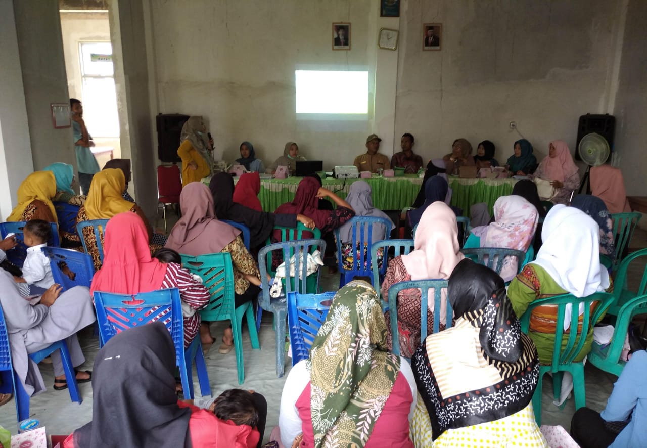 KEGIATAN PEMBERIAN MAKANAN TAMBAHAN (PMT)BERBAHAN PANGAN LOKAL UNTUK BALITA GIZI KURANG & IBU HAMIL 