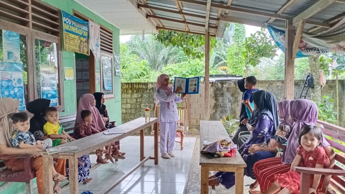 Penyuluhan KB di Pokesri Tr Panas Kanagarian AMPING PARAK TIMUR Puskesmas Kayu Gadang