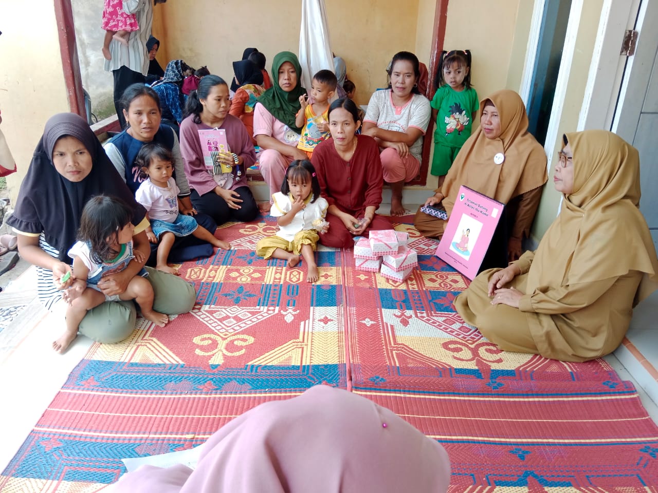 Kelas ibu balita ini dilaksanakan di Cimpu, Surantih 